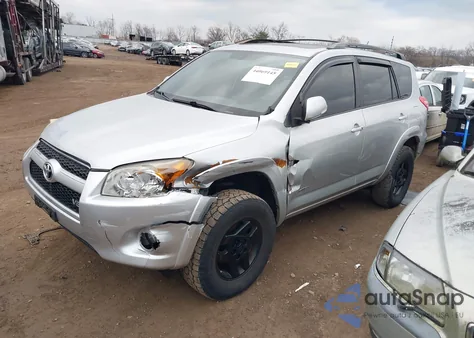 2010 Toyota Rav4 Limited V6 z USA, uszkodzony, nr VIN JTMDK4DV4A5093151